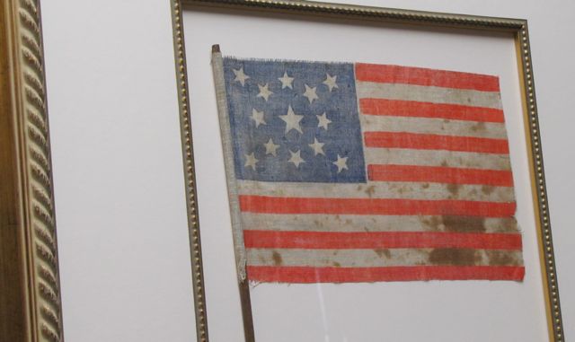 ANTIQUE FLAG IMAGE