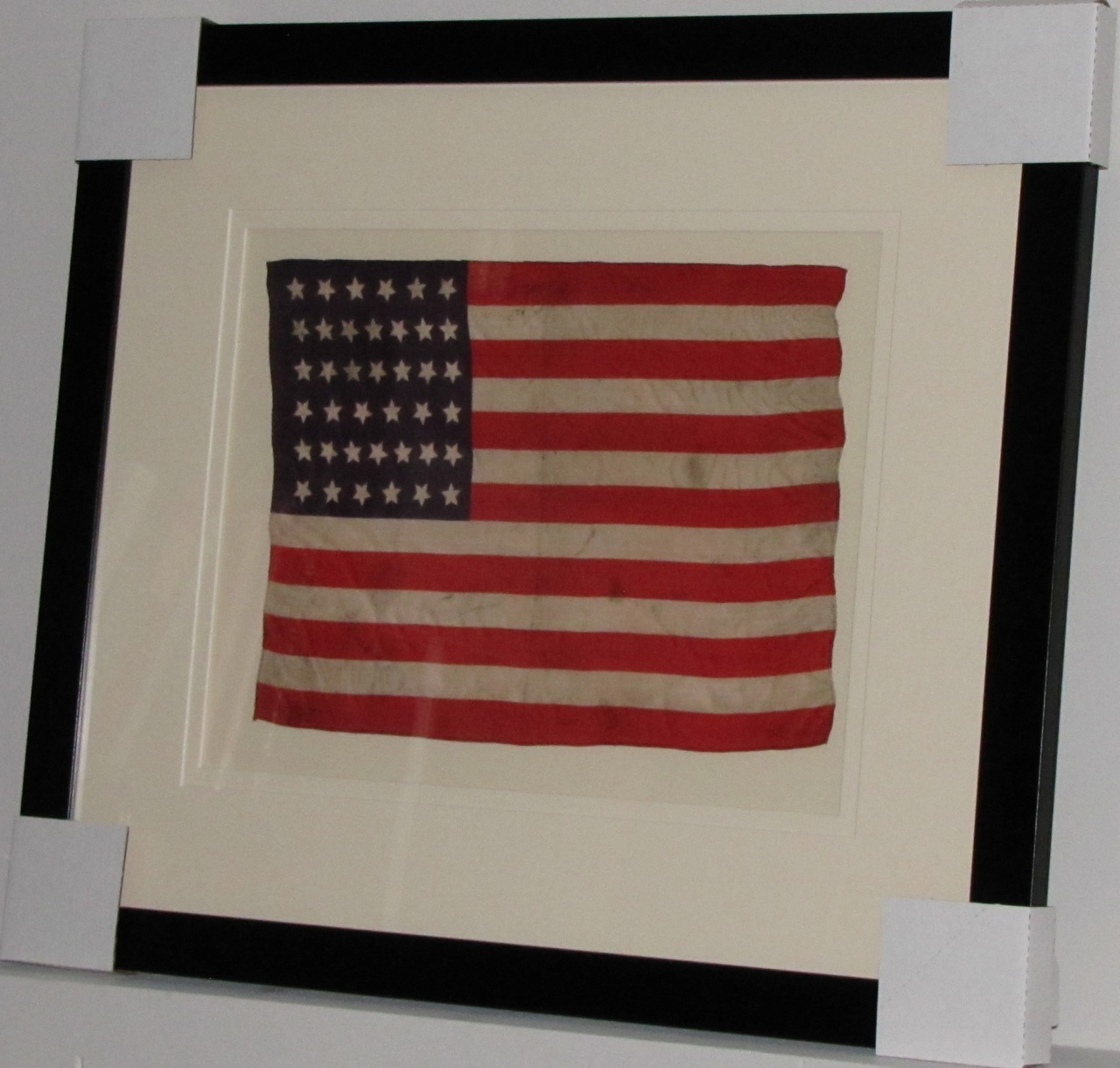 ANTIQUE FLAG IMAGE