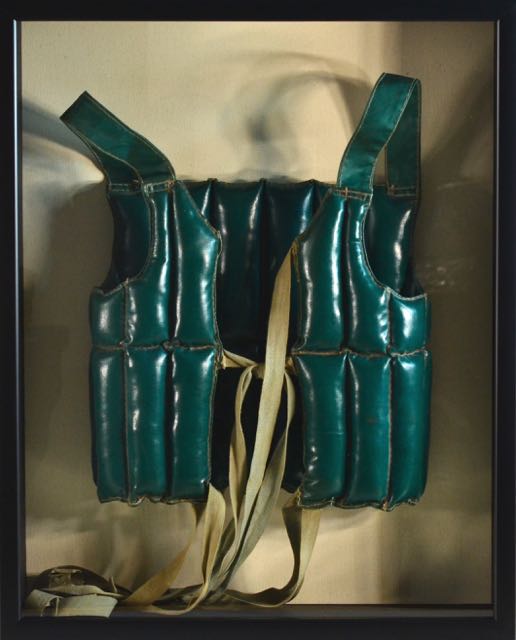 ANTIQUE LIFE VEST IMAGE